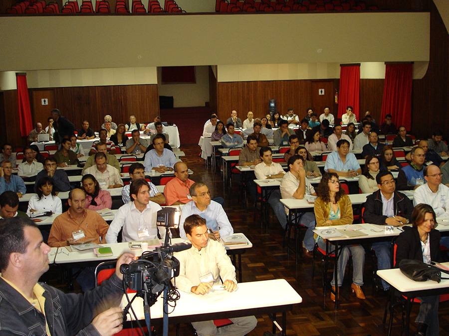 Apresentação de resultados no Simpósio da ferrugem-asiática da soja