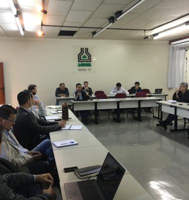 Reunião Técnica em 2017 na sede do IAPAR em Londrina para criação da rede de fungicidas em milho segunda safra